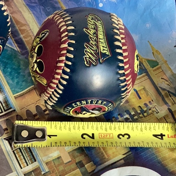 Disney parks Baseball balls - Picture 5 of 6